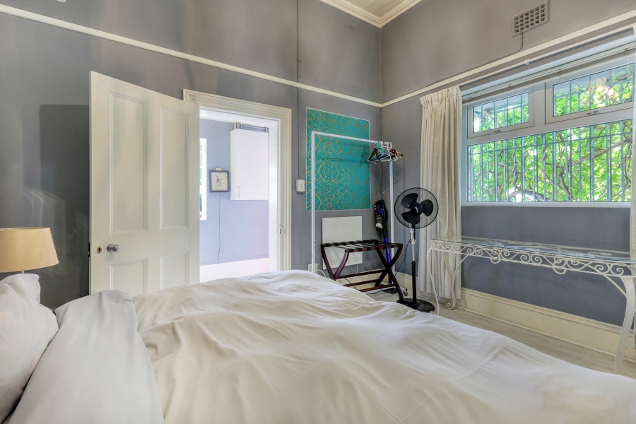 2 Bedroom Property for Sale in Gardens Western Cape